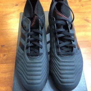 Adidas Predator 19.3 FG Jr NIB - SZ 6